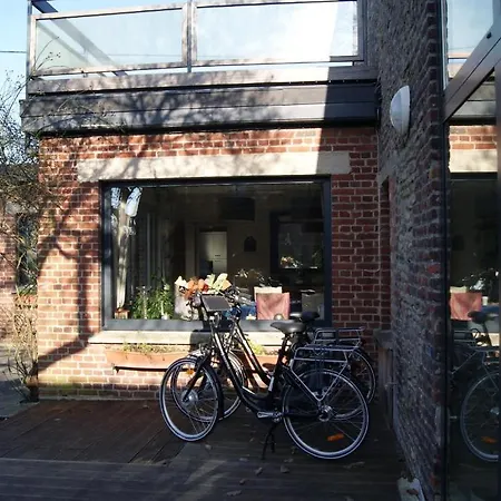 Entre Deux Nos Bed & Breakfast
